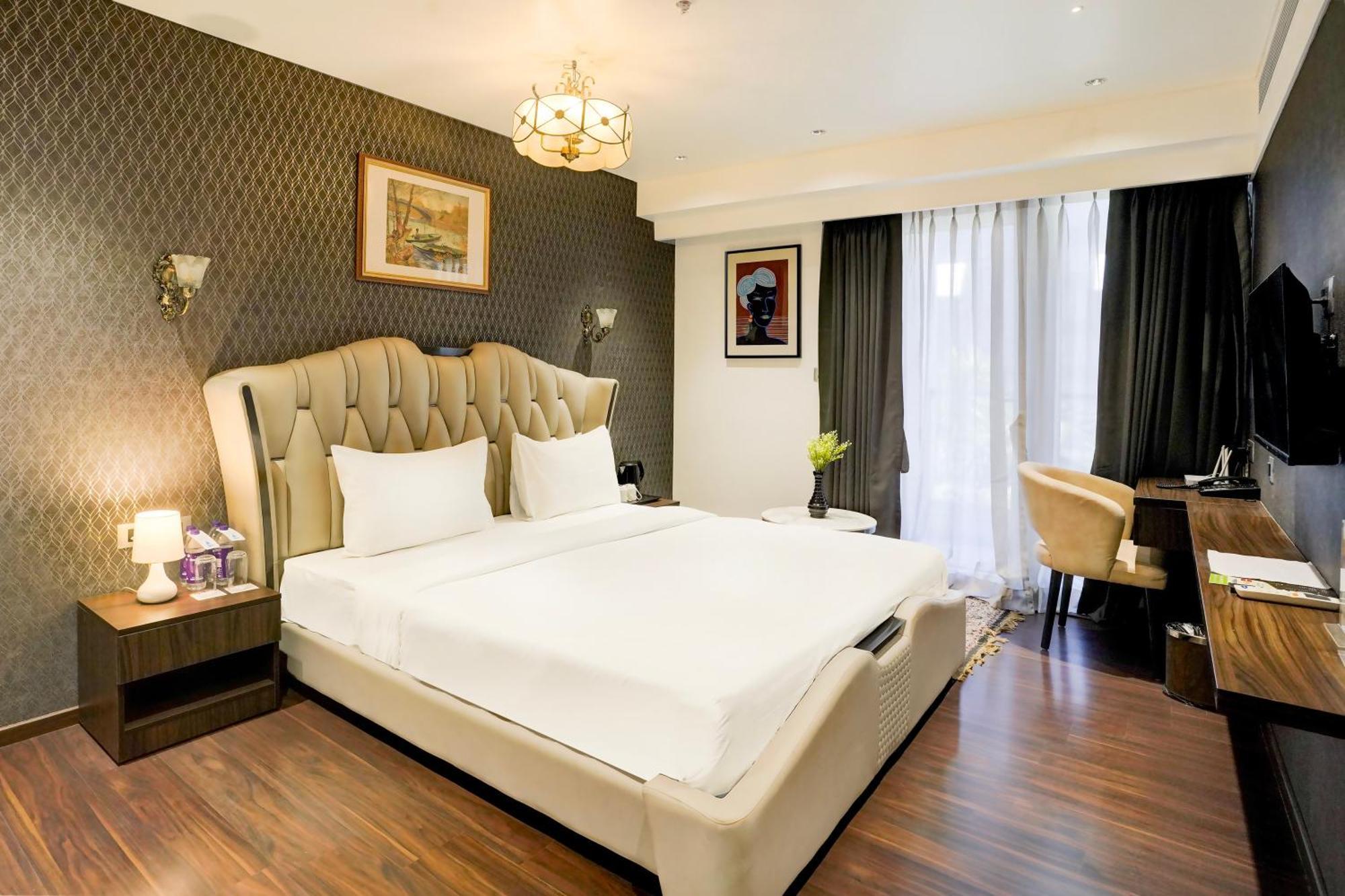 Hotel Palette Magarpatta Formerly Emerald Guestimony Pune